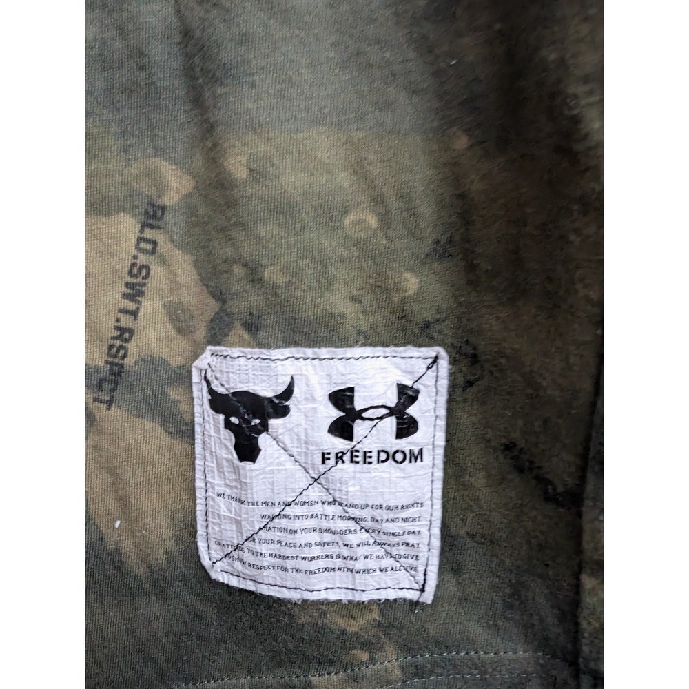 D6 Under Armor Blood,Sweat & Respect Men's XXL Camo Tee w/Flag Patch USA Rock - Picture 2 of 6
